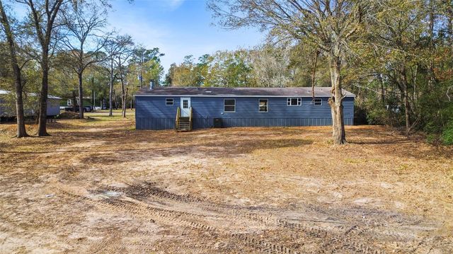 11759 W Hollyhill Drive, Plantersville, TX 77363