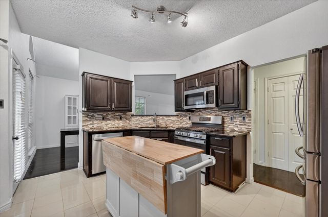 820 Wynnpage Lane, Plano, TX 75075