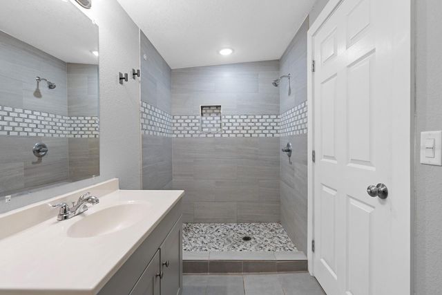 12616 THONOTOSASSA ROAD, Thonotosassa, FL 33592