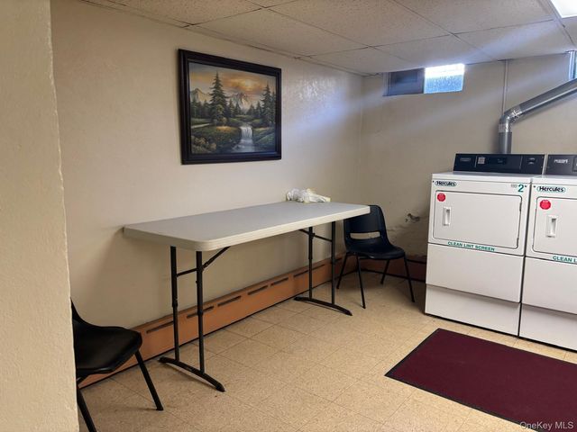 21 Route 17 3, Tuxedo Park, NY 10987