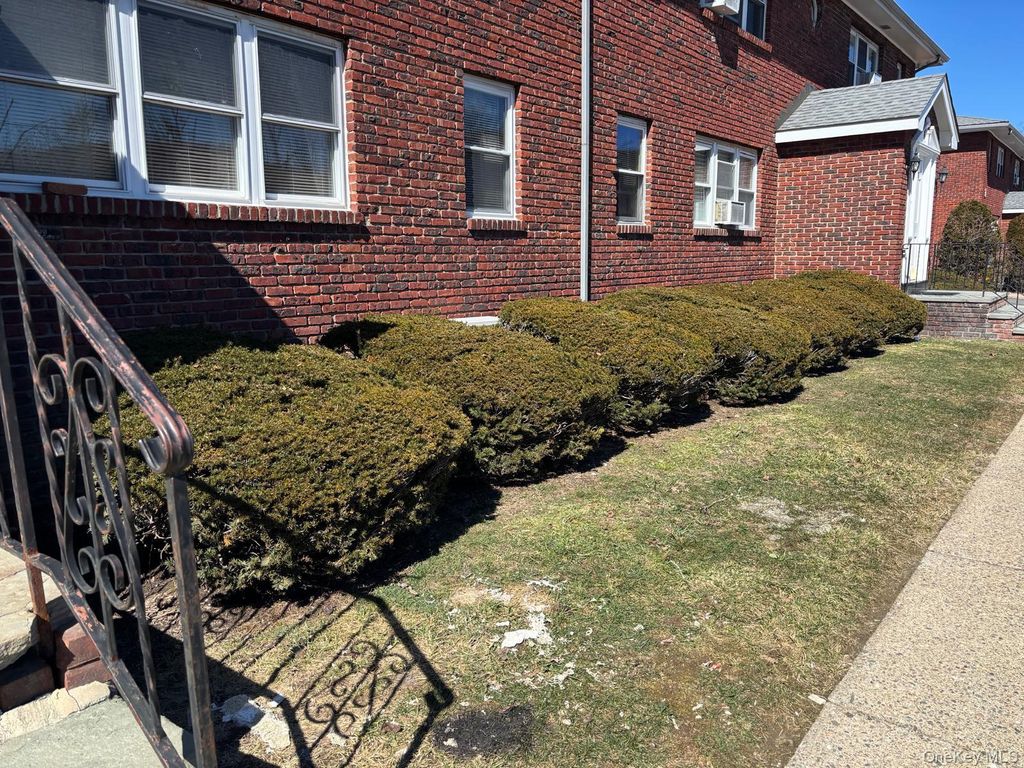 21 Route 17 3, Tuxedo Park, NY 10987
