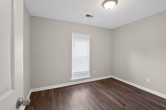 4831 SUMMITRIDGE DR, Memphis, TN 38128