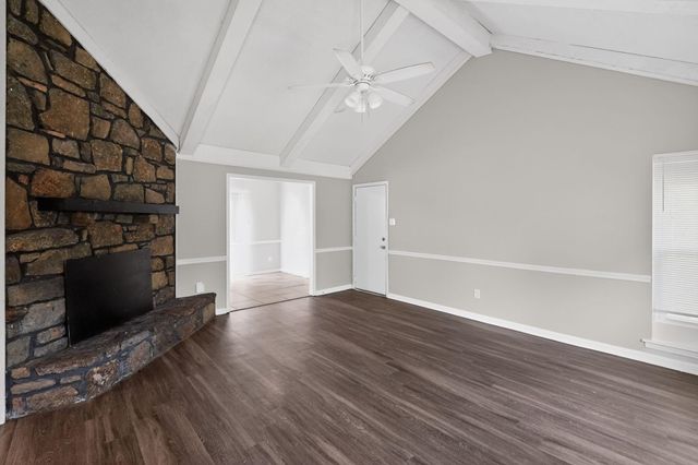 4831 SUMMITRIDGE DR, Memphis, TN 38128