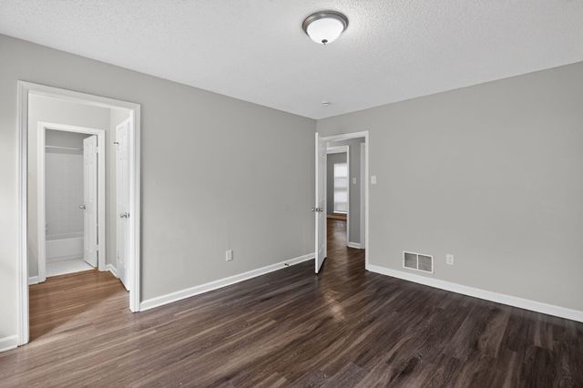 4831 SUMMITRIDGE DR, Memphis, TN 38128