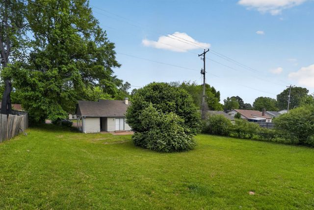 4831 SUMMITRIDGE DR, Memphis, TN 38128