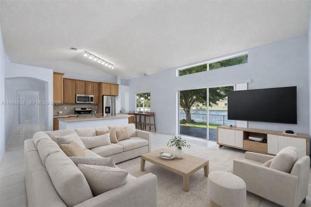 12801 SW 20th St, Miramar, FL 33027