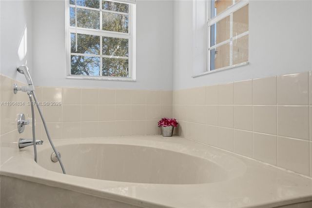 12801 SW 20th St, Miramar, FL 33027