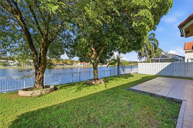 12801 SW 20th St, Miramar, FL 33027