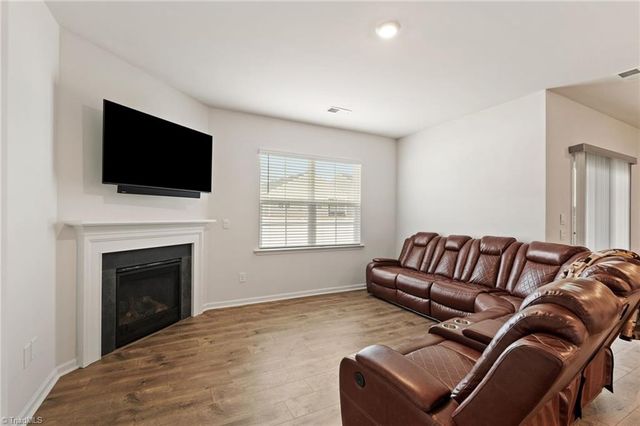 4608 Reedy Creek Farm Circle, Greensboro, NC 27405