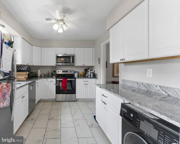 136-B FAIRFIELD DRIVE, Warrenton, VA 20186