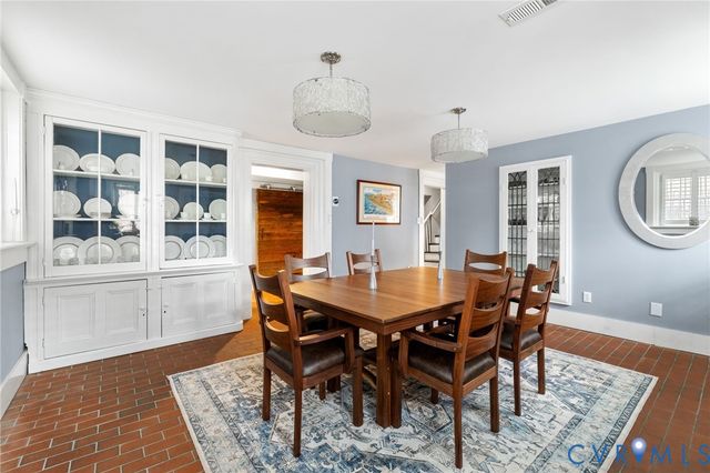 2601 E Franklin St, Richmond, VA 23223