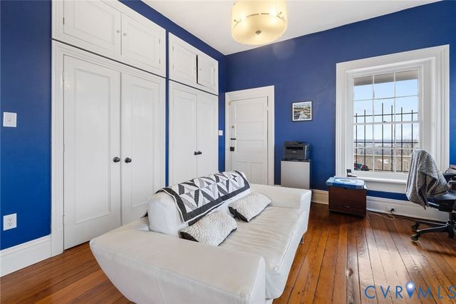 2601 E Franklin St, Richmond, VA 23223