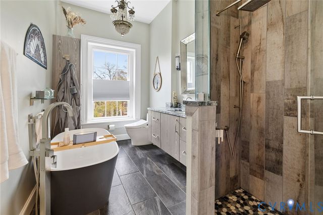 2601 E Franklin St, Richmond, VA 23223