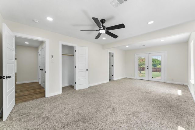 720 BURLESON Street, Grand Prairie, TX 75050