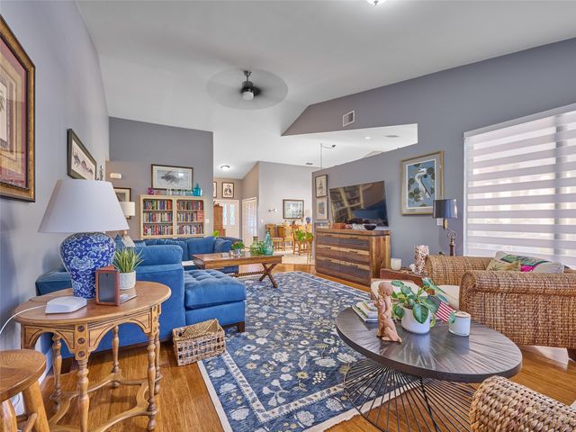 19284 Cherry Hills Ter, Boca Raton, FL 33498