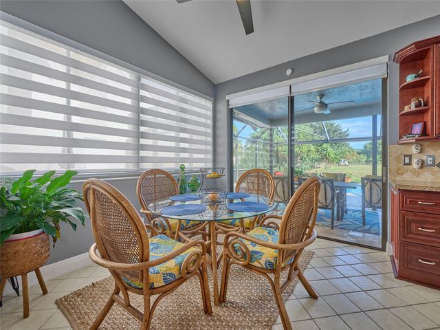 19284 Cherry Hills Ter, Boca Raton, FL 33498