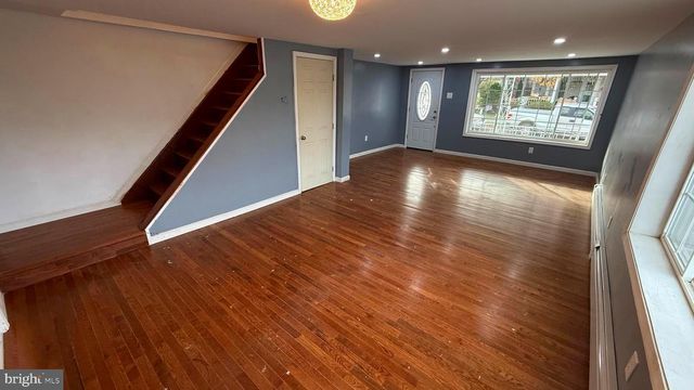 210 CHERRY ST, Duryea, PA 18642