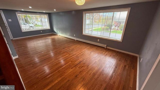 210 CHERRY ST, Duryea, PA 18642