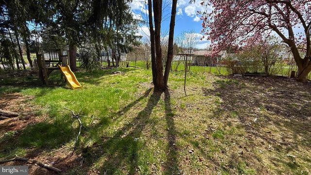 210 CHERRY ST, Duryea, PA 18642