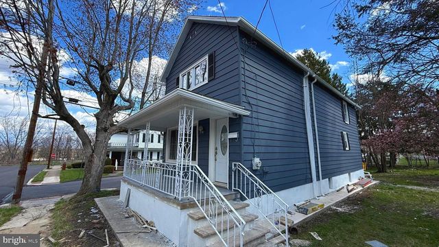 210 CHERRY ST, Duryea, PA 18642