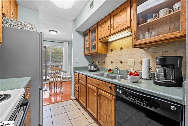 17 Bear Grass Court, Greenville, SC 29605