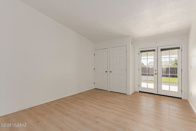 6922 N Northpoint Drive, Tucson, AZ 85741