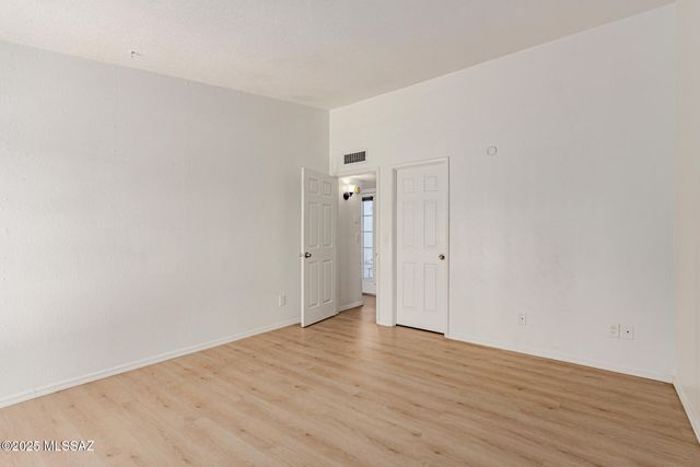 6922 N Northpoint Drive, Tucson, AZ 85741