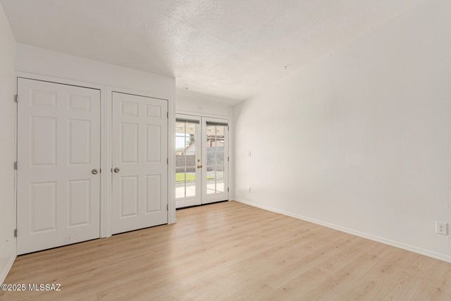 6922 N Northpoint Drive, Tucson, AZ 85741