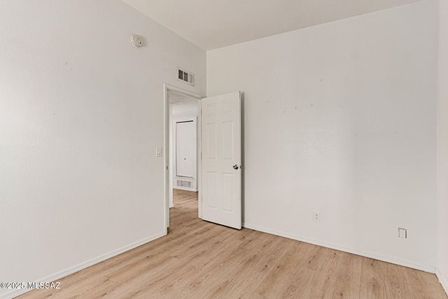 6922 N Northpoint Drive, Tucson, AZ 85741