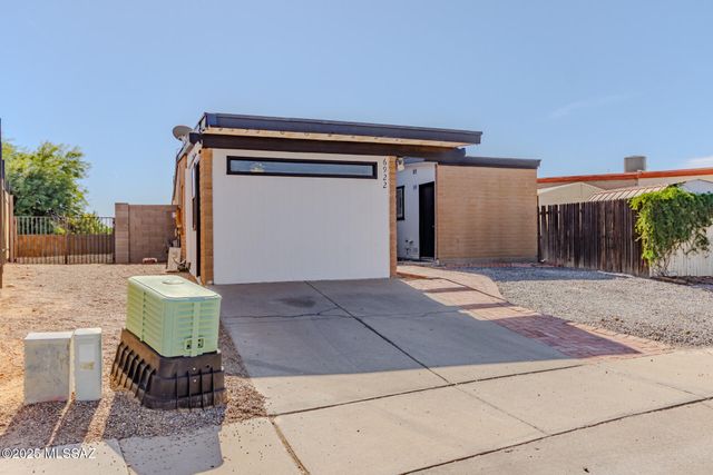 6922 N Northpoint Drive, Tucson, AZ 85741