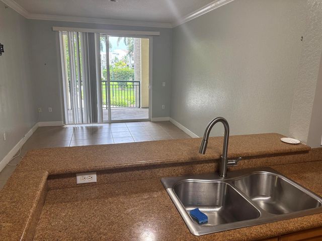 3206 RENAISSANCE Way 206, Boynton Beach, FL 33426