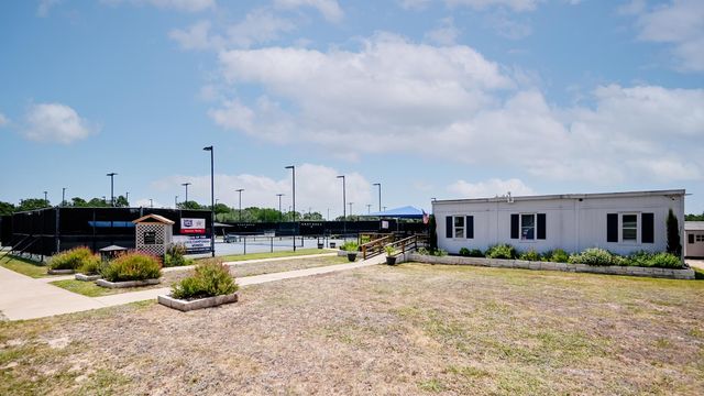 145 Leaning Rock RDG, Austin, TX 78737