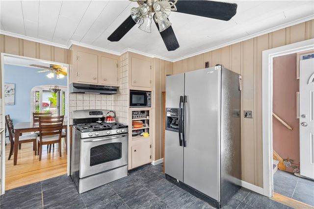 290 West Forest Avenue, Pawtucket, RI 02860