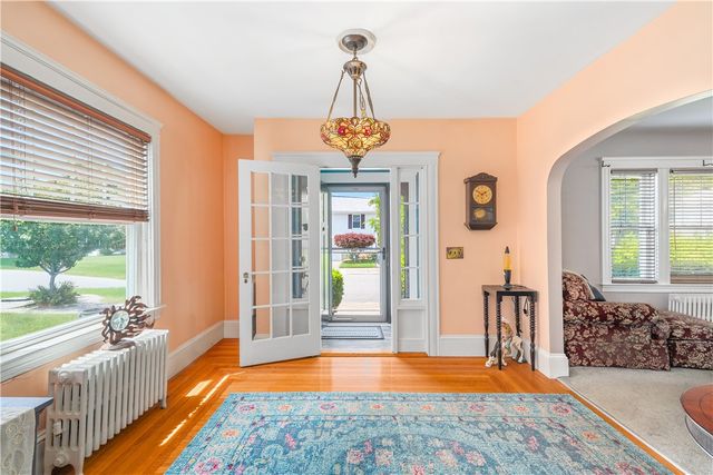 290 West Forest Avenue, Pawtucket, RI 02860