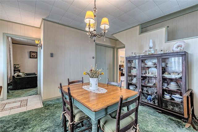 11189 Old Trail Rd, Irwin, PA 15642