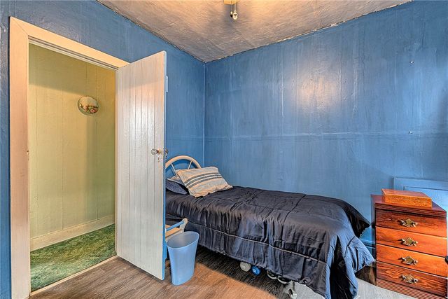 11189 Old Trail Rd, Irwin, PA 15642