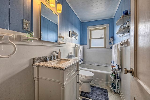 11189 Old Trail Rd, Irwin, PA 15642