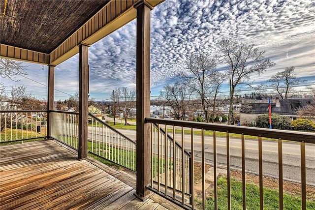 11189 Old Trail Rd, Irwin, PA 15642