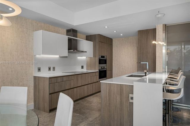 350 Ocean Dr 205N, Key Biscayne, FL 33149