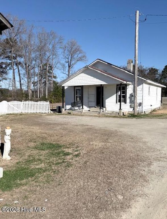 Image 2 of property listing at 4303 Raleigh Road Parkway W, Wilson, NC 27896