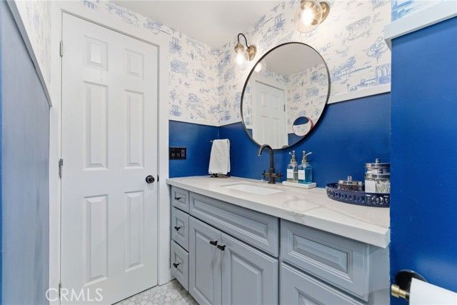 700 Hamilton Street, Costa Mesa, CA 92627