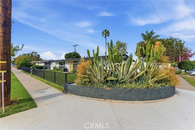 700 Hamilton Street, Costa Mesa, CA 92627
