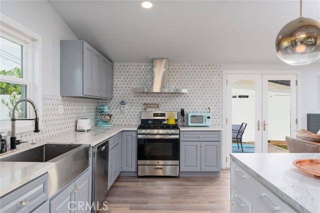 700 Hamilton Street, Costa Mesa, CA 92627