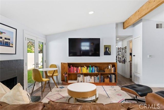 700 Hamilton Street, Costa Mesa, CA 92627