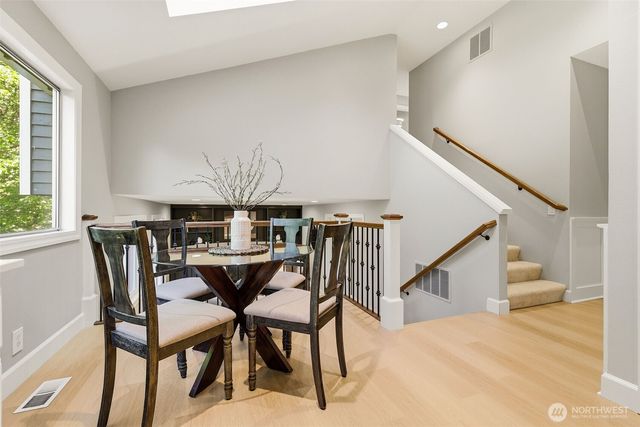 920 225th Court NE, Sammamish, WA 98074
