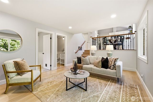 920 225th Court NE, Sammamish, WA 98074