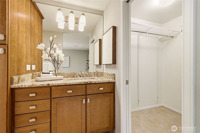 920 225th Court NE, Sammamish, WA 98074