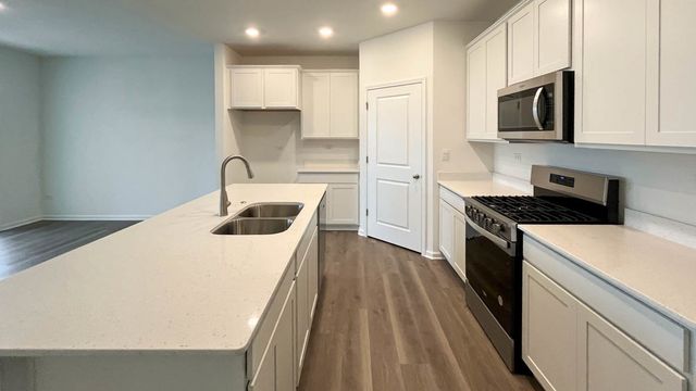 6271 Maple Glen Trail, Wonder Lake, IL 60097