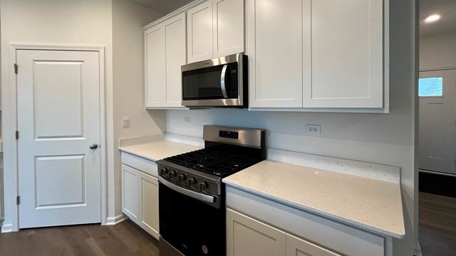 6271 Maple Glen Trail, Wonder Lake, IL 60097