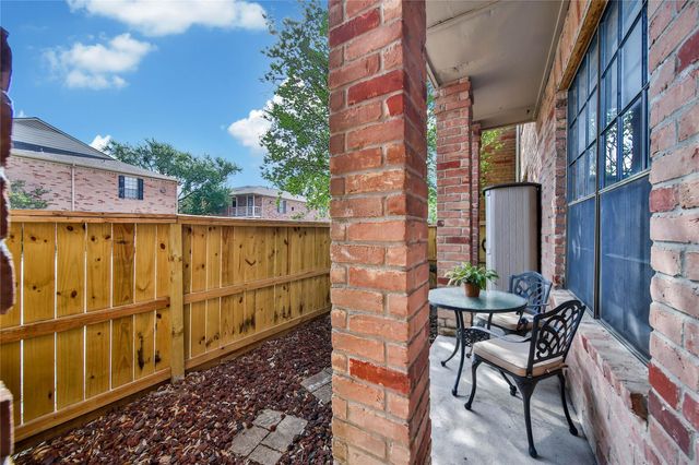 2255 Braeswood Park Drive 227, Houston, TX 77030